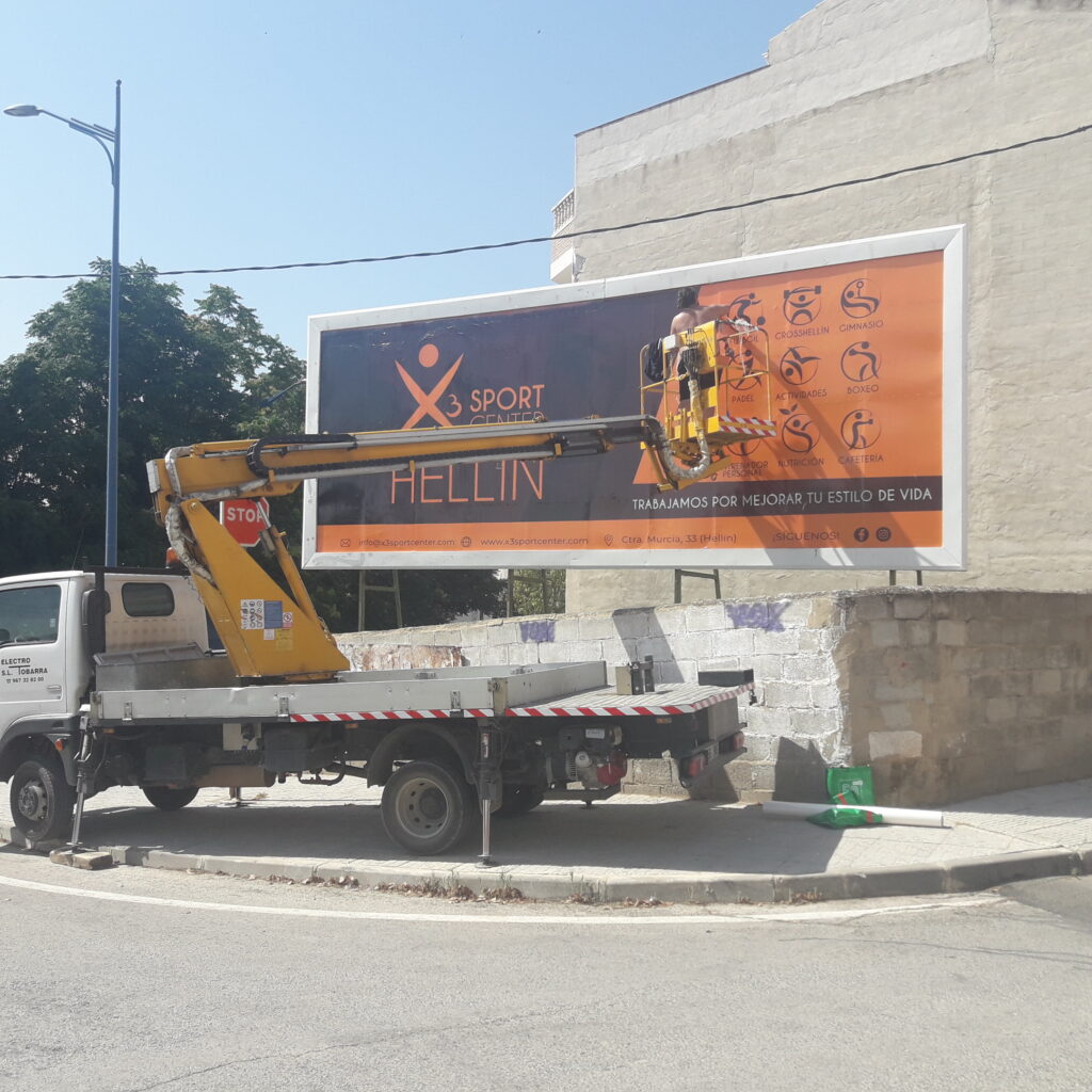 Valla Publicitaria Gigante
