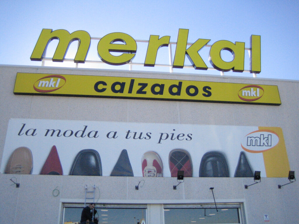 Publicidad Exterior Rotulos cajeados